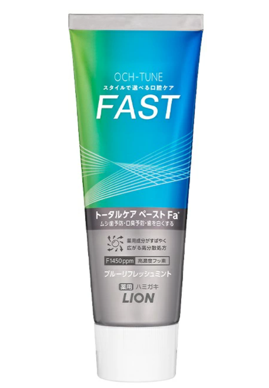 LION Clinica Advantage Toothpaste, Mint Flavor, Regular Size 130g